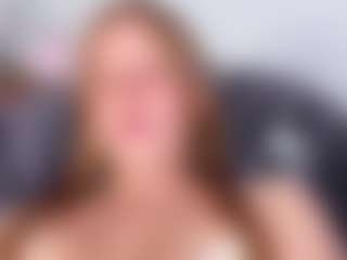 Sensual petite girl foxie's Live Sex Cam Show