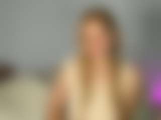 Live cam show with Sensual petite girl foxie - Long Hair on Camsoda