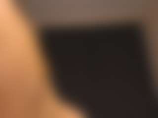 Live cam show with Sensual petite girl foxie - Long Hair on Mixed Magazine Live