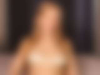 Sensual petite girl foxie's Live Sex Cam Show