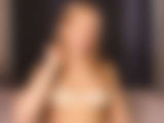 Sensual petite girl foxie's Live Sex Cam Show