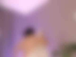 Live cam show with Holy-Reid - Chubby on Camsoda
