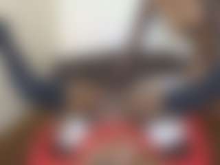 Live cam show with miah and bee - Double Penetration on live18s.com