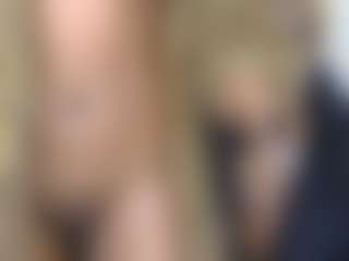 Live cam show with miah and bee - Eating Pussy on Camsoda Late Night