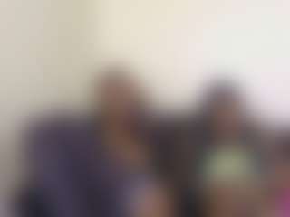 Live cam show with miah and bee - Eating Pussy on TeamSkeetLive