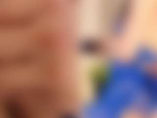 Live cam show with Mila Grace - Average on Camsoda