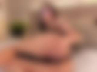 Live cam show with Mila Grace - Average on Camsoda