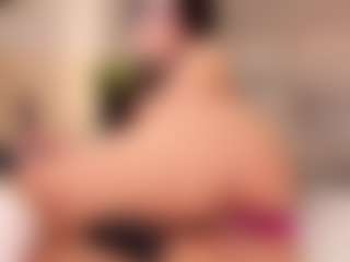 Live cam show with Mila Grace - Skinny on Camsoda