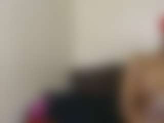 bee and miah's Live Sex Cam Show