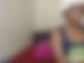 Live cam show with bee and miah - Smoking on WildCum