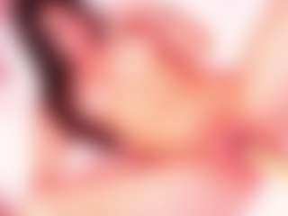 Live cam show with DakotAroms - Geek on TeamSkeetLive