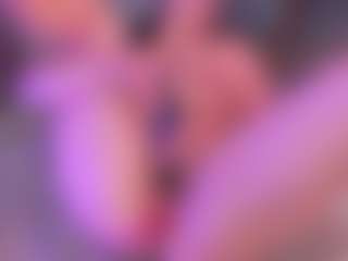 Live cam show with Hailey-Fox - Horny on TastyBlacksLive