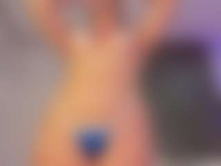 Hailey-Fox's Live Sex Cam Show