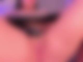 Hailey-Fox's Live Sex Cam Show