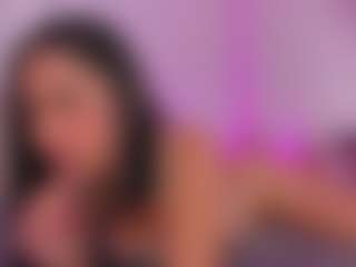 Live cam show with Isabella-Flowers - Dirty Talk on Soda Cam