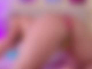 Live cam show with hailey-hadid - Oil on Fling VIP Chat