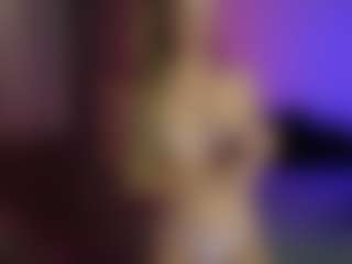 Live cam show with Heysiryy - Blue Eyes on Camsoda