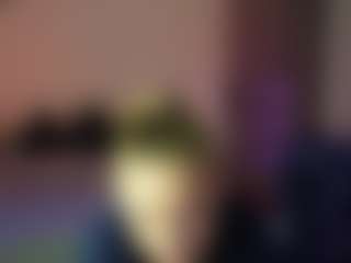 Live cam show with Heysiryy - Blonde Hair on Fling VIP Chat