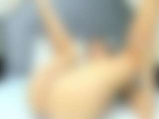 Live cam show with Isa06 - Blonde Hair on TeamSkeetLive