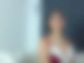 Live cam show with Isa06 - Blue Eyes on sexylive.show