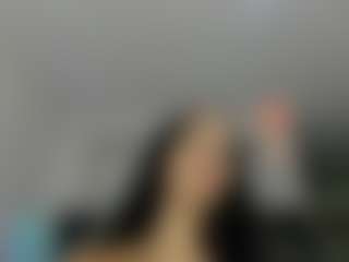 Bella's Live Sex Cam Show