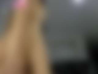 Bella's Live Sex Cam Show