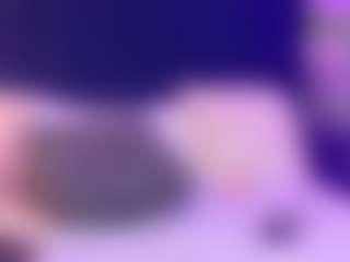 Live cam show with MargaretSaunders - Huge on xDating