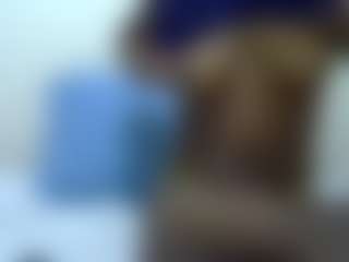 Show de cam en direct avec SiennaLure - Petite sur Camsoda