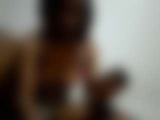 Live cam show with SiennaLure - Blue Eyes on Milfs Live