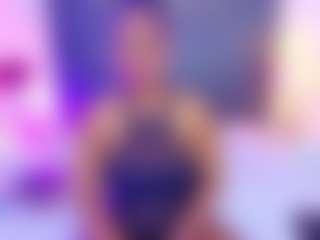 Live cam show with AlisonTravis - Public Ebony on Camsoda