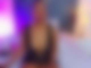 Spettacolo in cam dal vivo con AlisonTravis - Brown Hair su Camsoda