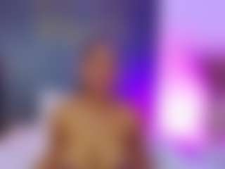 Live cam show with AlisonTravis - Public on CSO-WL
