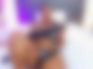 AlisonTravis's Live Sex Cam Show