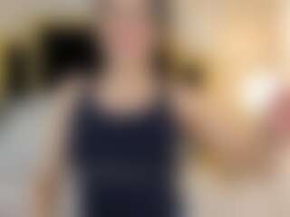 isabellasouza's Live Sex Cam Show