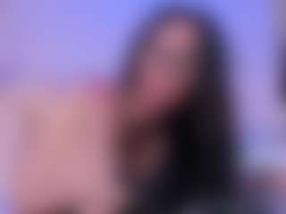 Live cam show with Tessacooper - Shaved Pussy Brown Hair on Camming Site