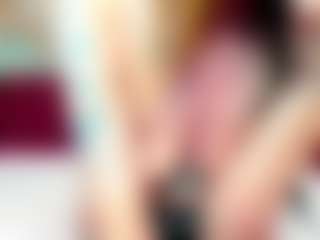 Live cam show with Jessicasky - Petite MILF on Camsoda