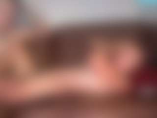 Live cam show with shawtyfuxks - Brown Eyes on Gym Cam Girls