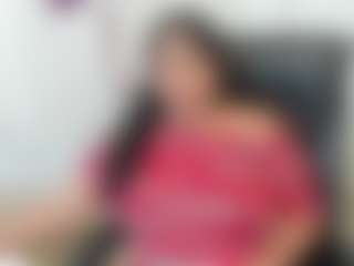Live cam show with Millysofia25 - Camel Toe on StripNow