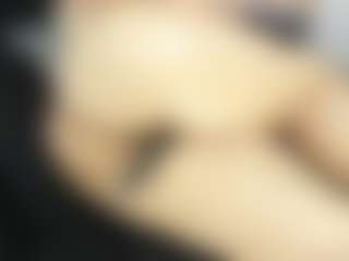 Live cam show with Bora-Lajuana - Brown Hair on TeamSkeetLive