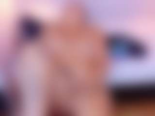 Live cam show with Hugeass-destroyer - Latina MILF on Camiplay Live | colombia