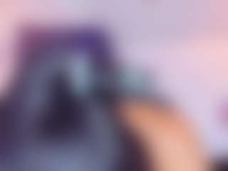 Live cam show with Hugeass-destroyer - Latina MILF on luckytryst.com | colombia