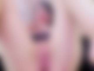 Live cam show with Gaby - Lightskin on parknlotfishbdy