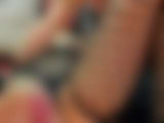 Live cam show with Gaby - Thin on Strip Flash - Live Sex Shows