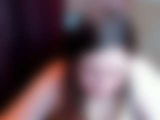 Naomi2life's Live Sex Cam Show