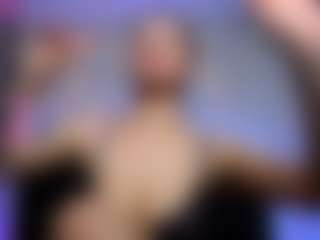 Live cam show with Veronica-Larsson - Tittyfuck on Camsoda