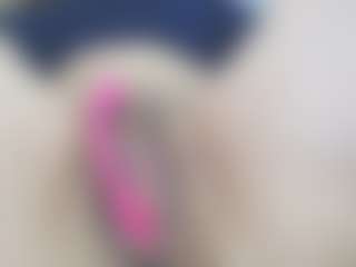 Live cam show with sarita - Thin on WildCum
