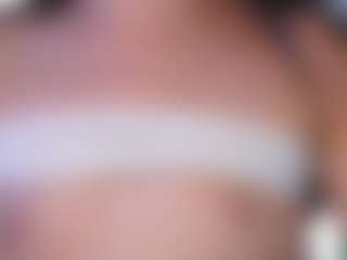 Live cam show with MarandaReimmer - College on CamClone
