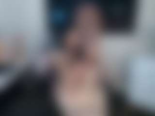 Live cam show with SHANELLROUSE4 - Oil on SmokeAndPoke