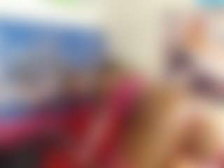 Live cam show with ROXYBAD - Butt Plug on milfzrlive.com