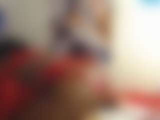 Live cam show with ROXYBAD - Average on Big Tits